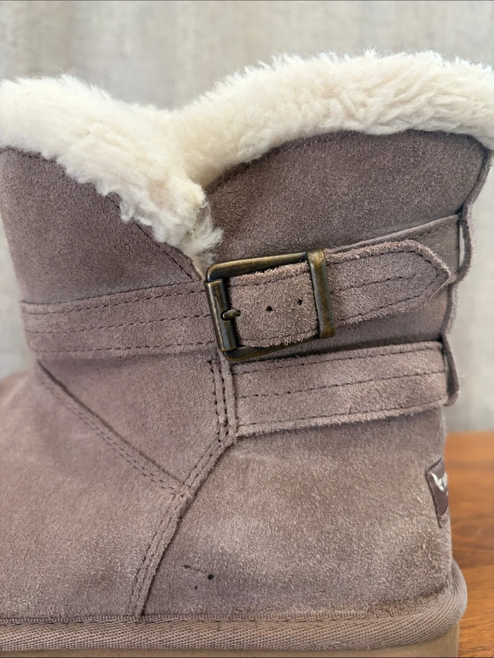 Koolaburra by Ugg Delene Mini Taupe Suede Size 9